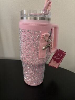Manna Atlas Pink Tumbler 40 oz Bling Rhinestone Sleeve Strap New